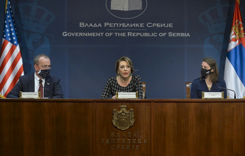 Ентони Годфри, Јадранка Јоксимовић и Шенли Пинчоти