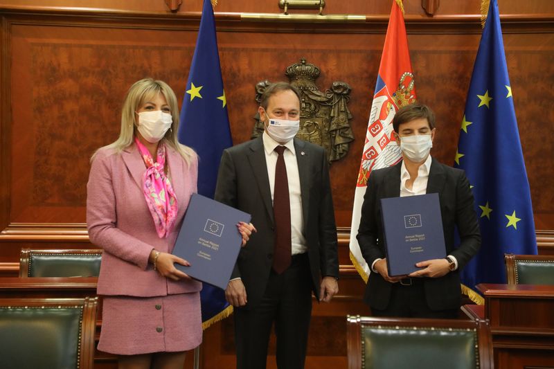 Јадранка Јоксимовић,&nbsp;Емануелe Жиофре и Ана Брнабић