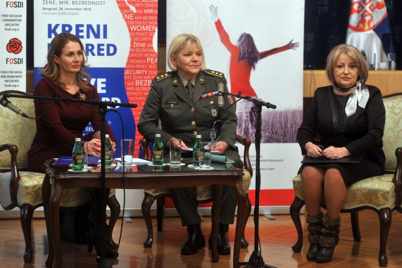 Слева: Бранкица Јанковић, Катарина Штрбац и Славица Ђукић Дејановић